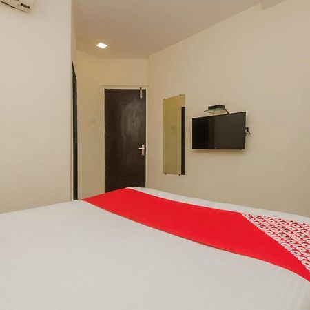 מומביי Oyo 10103 Hotel Aviva מראה חיצוני תמונה