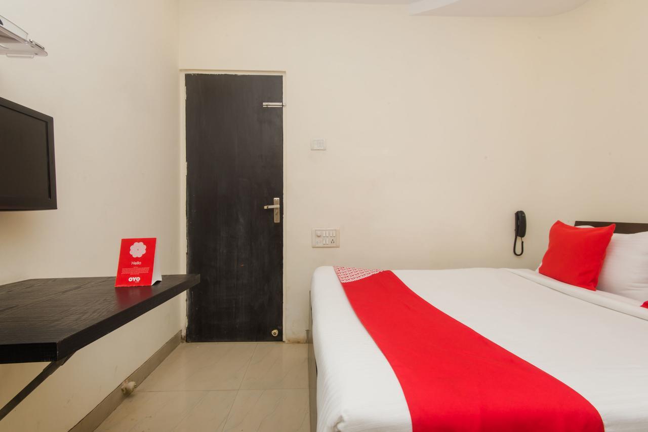מומביי Oyo 10103 Hotel Aviva מראה חיצוני תמונה